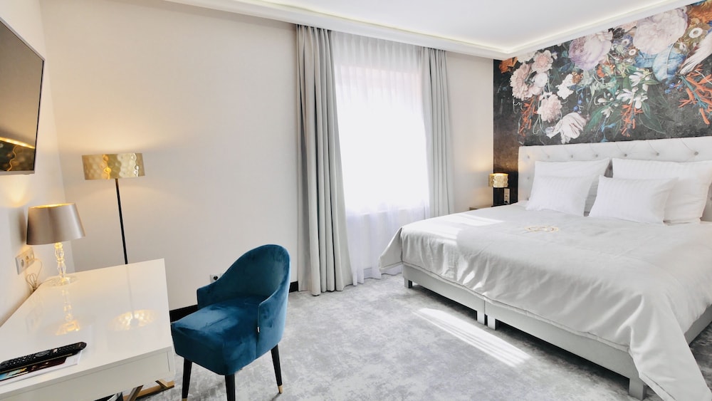 Szewska 22 Boutique 13/50
