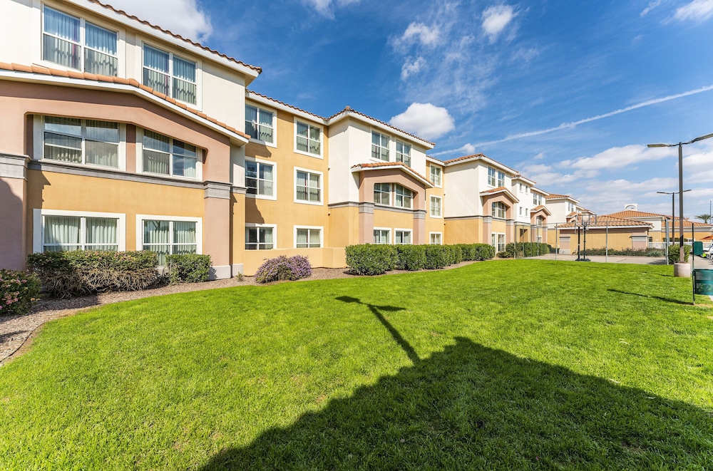 HOMEWOOD SUITES PHOENIX-SCOTTSDALE secondary