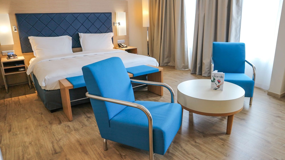 Radisson Blu Hotel Toulouse Airport Formerly Radisson Sas 34/74