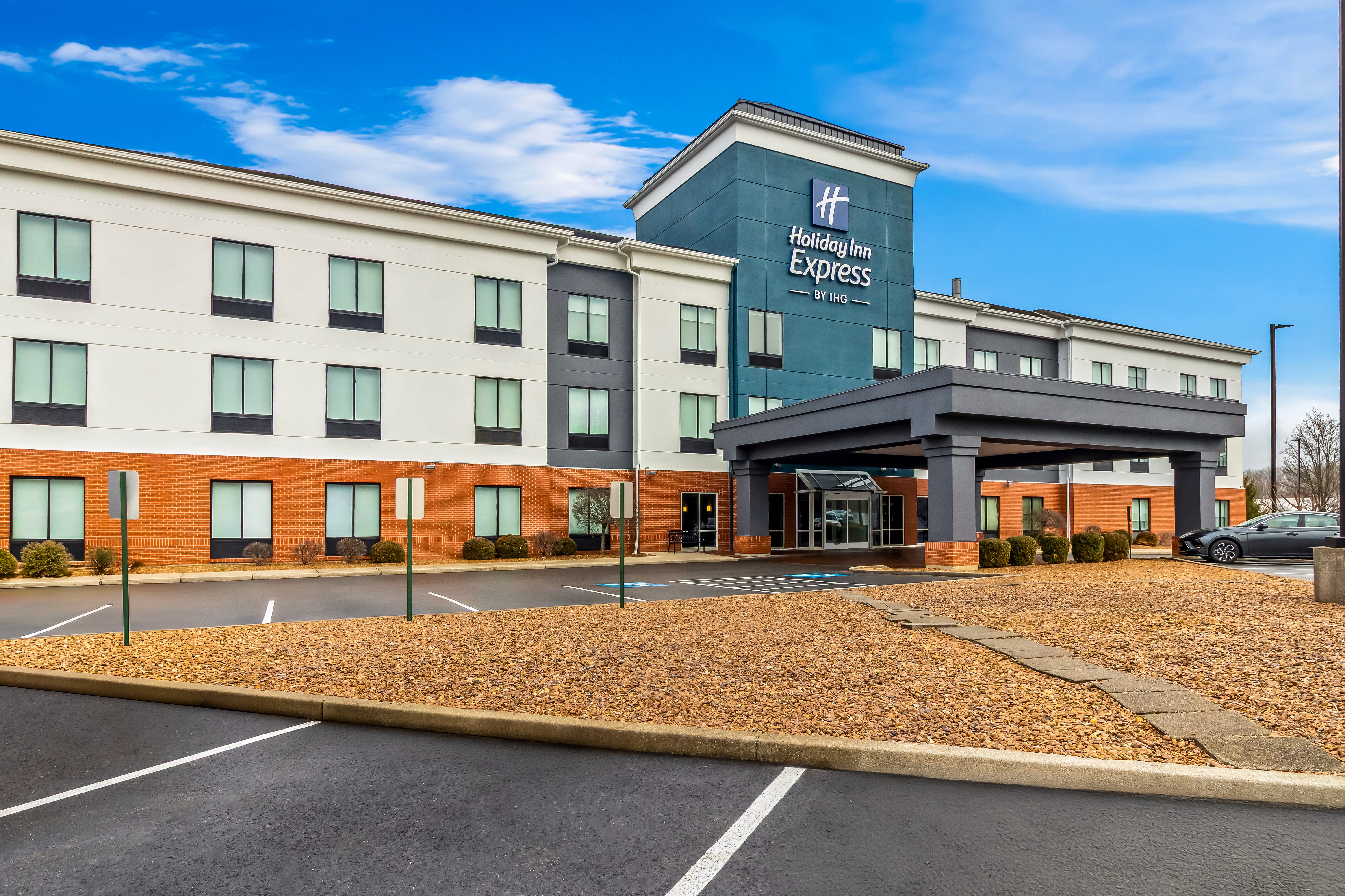 Holiday Inn Express & Suites Hebron - Cincinnati Airport by IHG 44/45