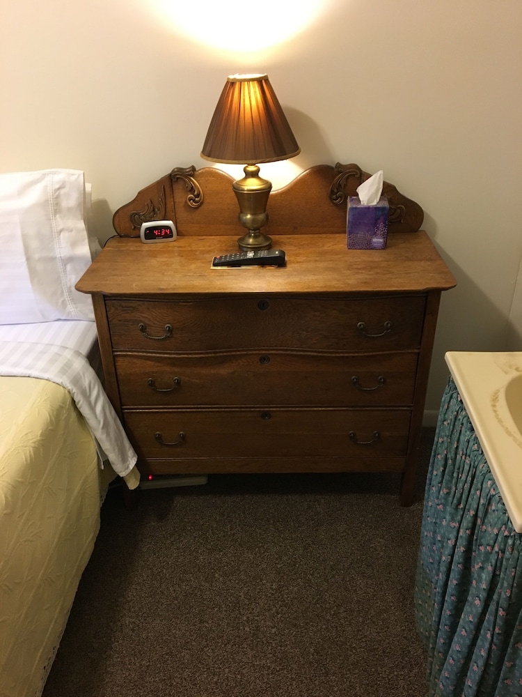 The Courtland Hotel and Day Spa 32/76