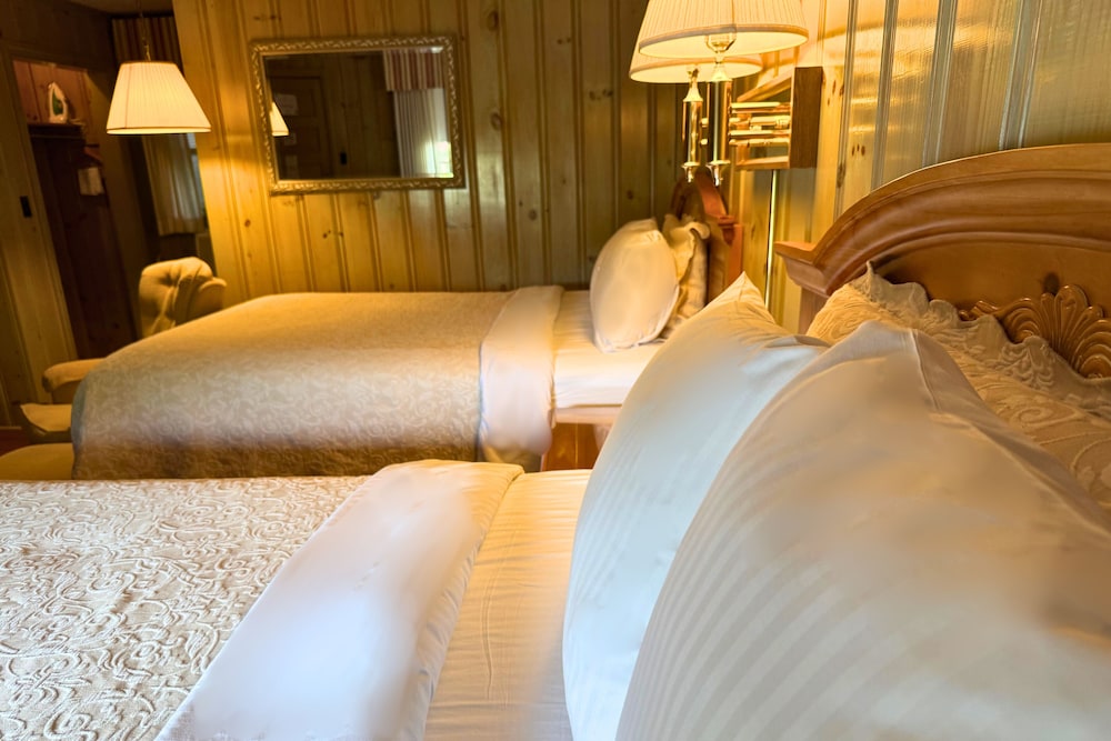 Azalea Garden Inn 24/50