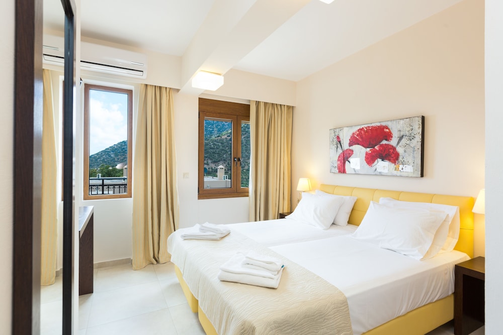 Pantheon Villas 23/78