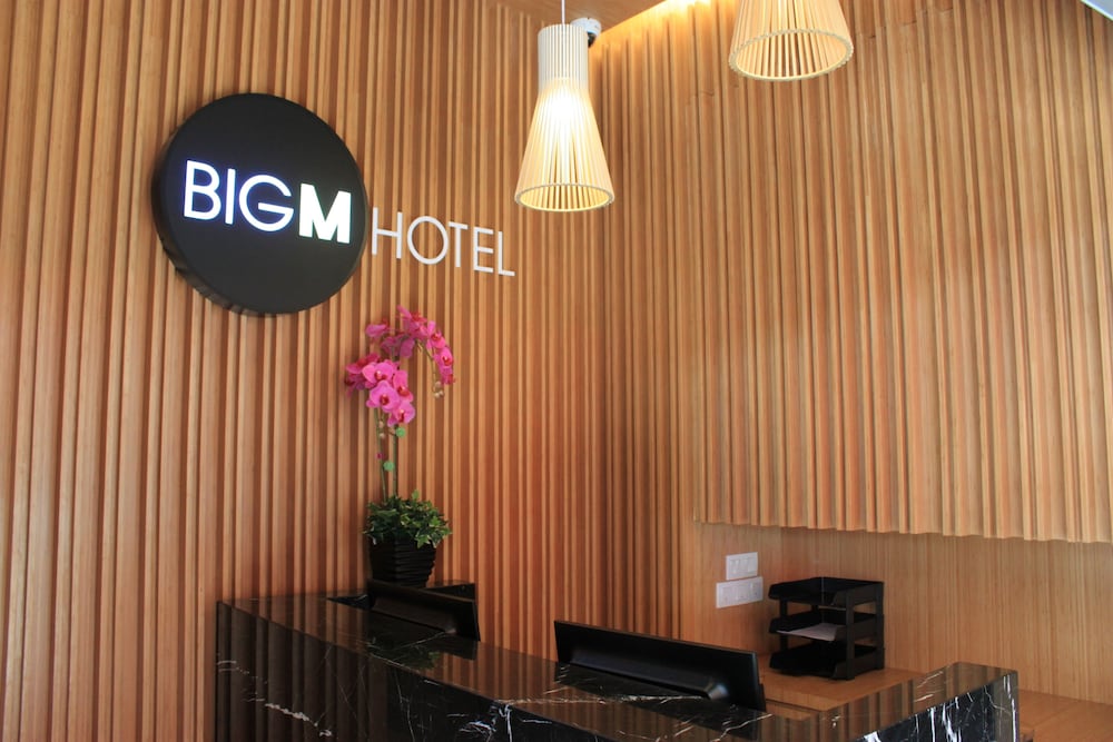 Big M Hotel 8/44