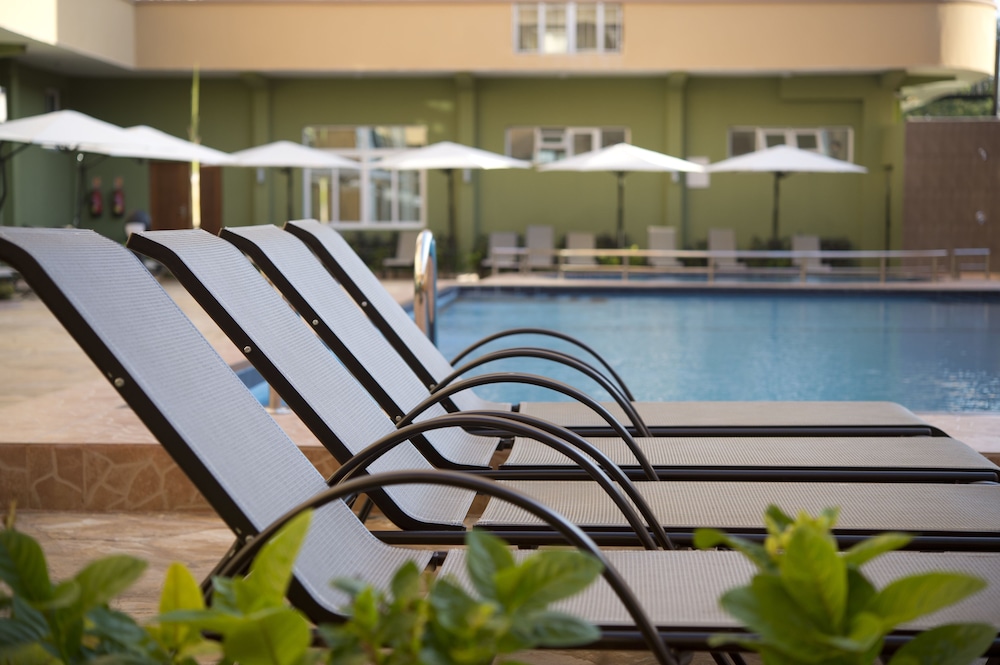 Seascape Hotel 36/39