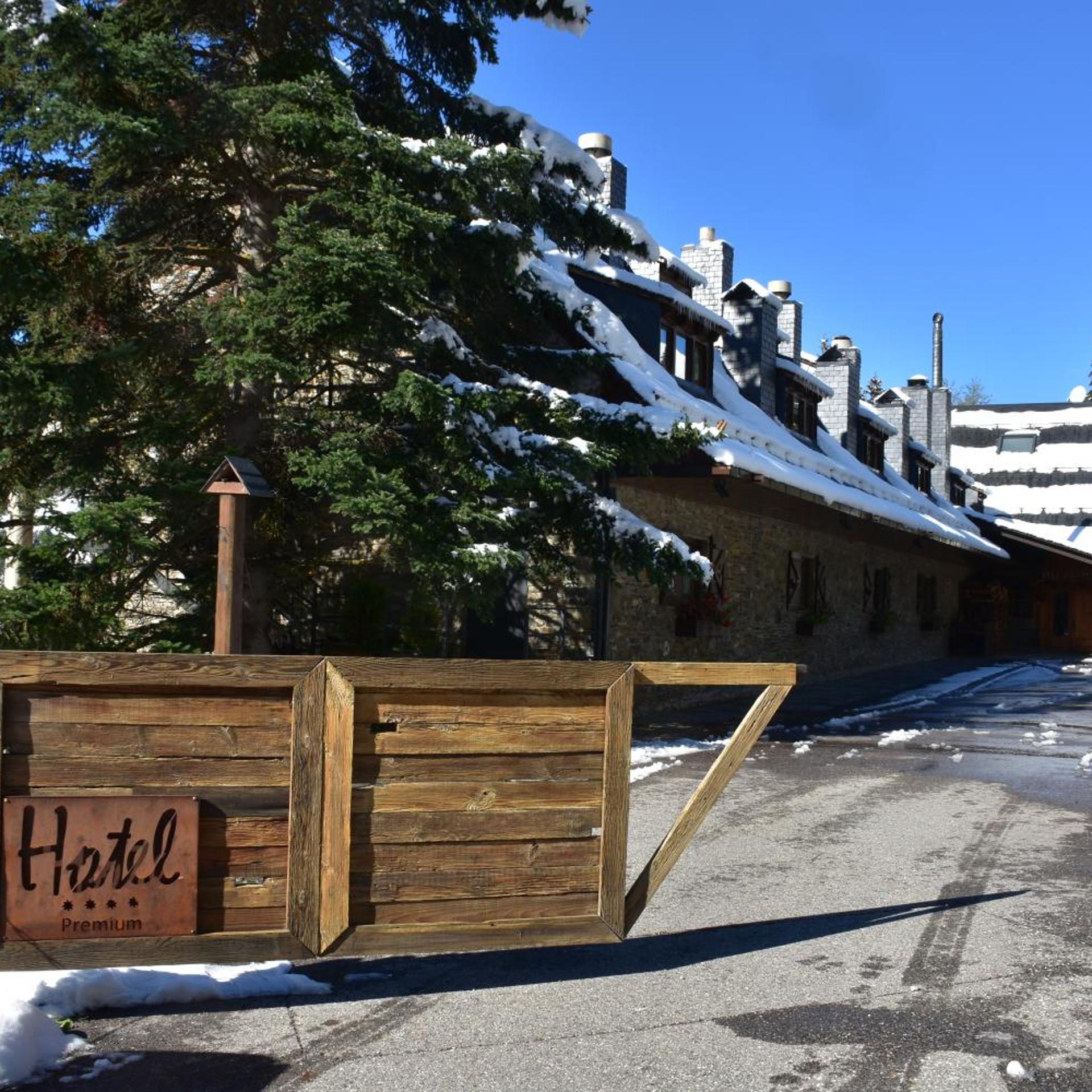 HOTEL VAL DE RUDA 69/76