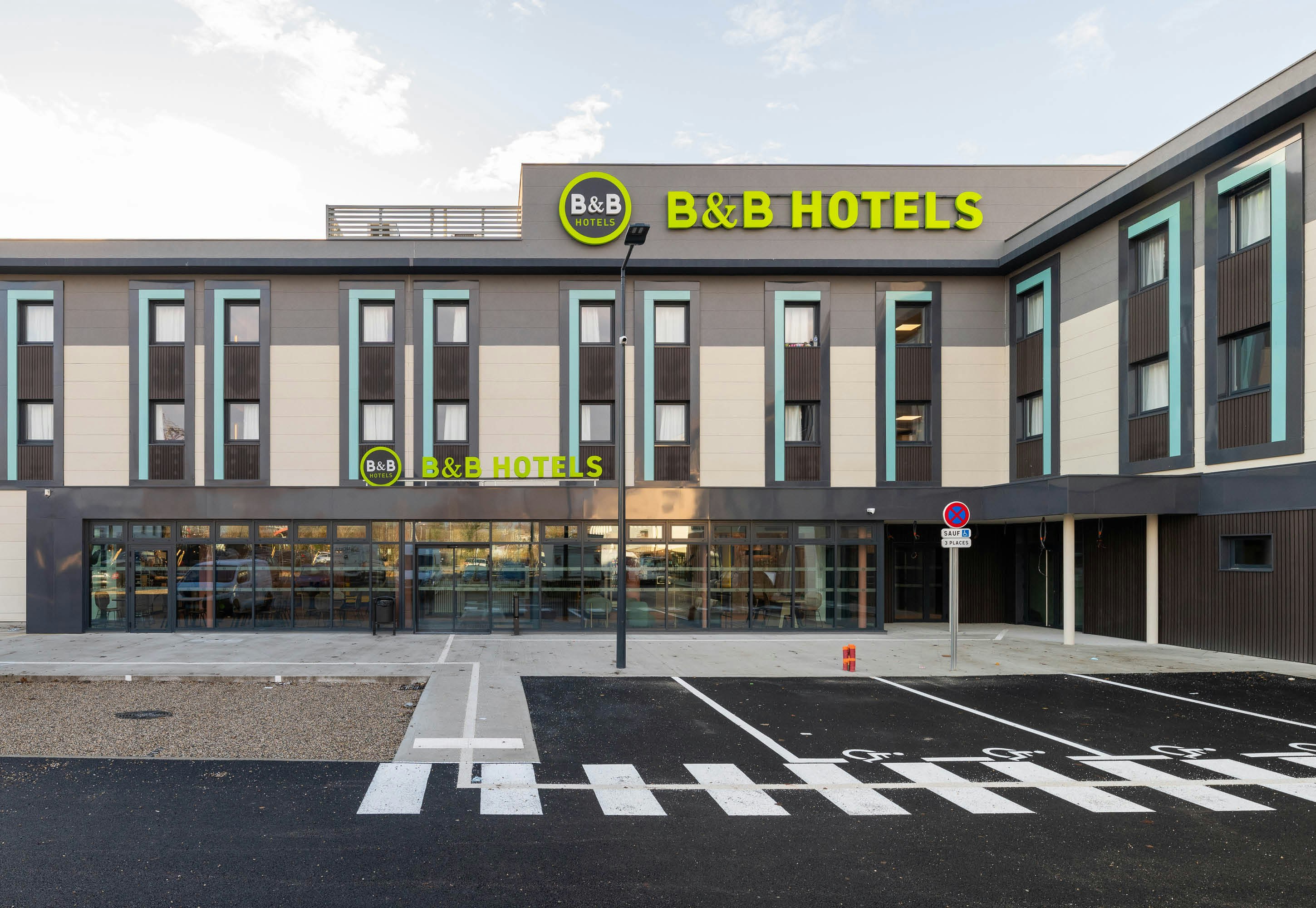 B&B HOTEL Massieux Genay 25/29