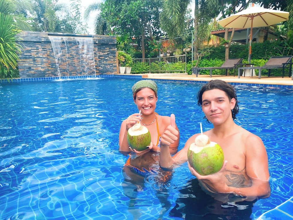 Hatzanda Lanta Resort 54/64