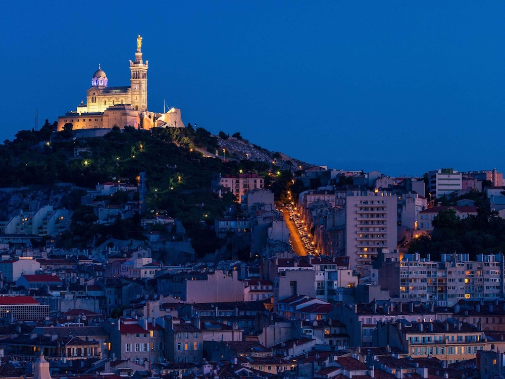 Hotel Mercure Marseille Canebiere Vieux-Port 58/62