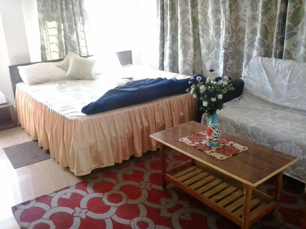 Greenwood Hotel 23/43