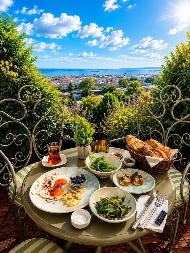 Lunet Old City Hotel 38/48