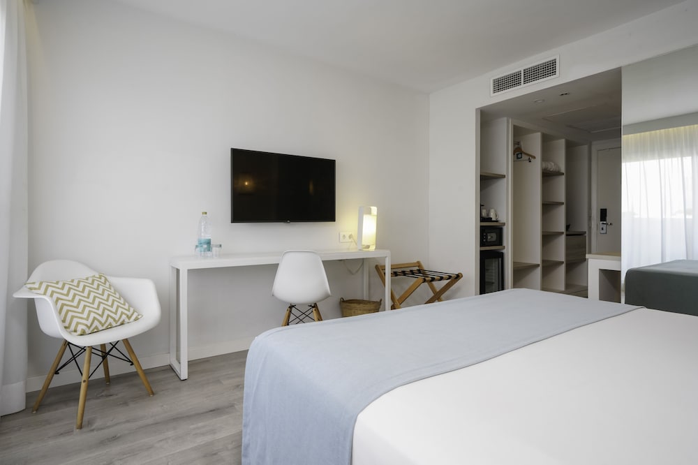 Aluasoul Mallorca Resort - Adults Only 15/71