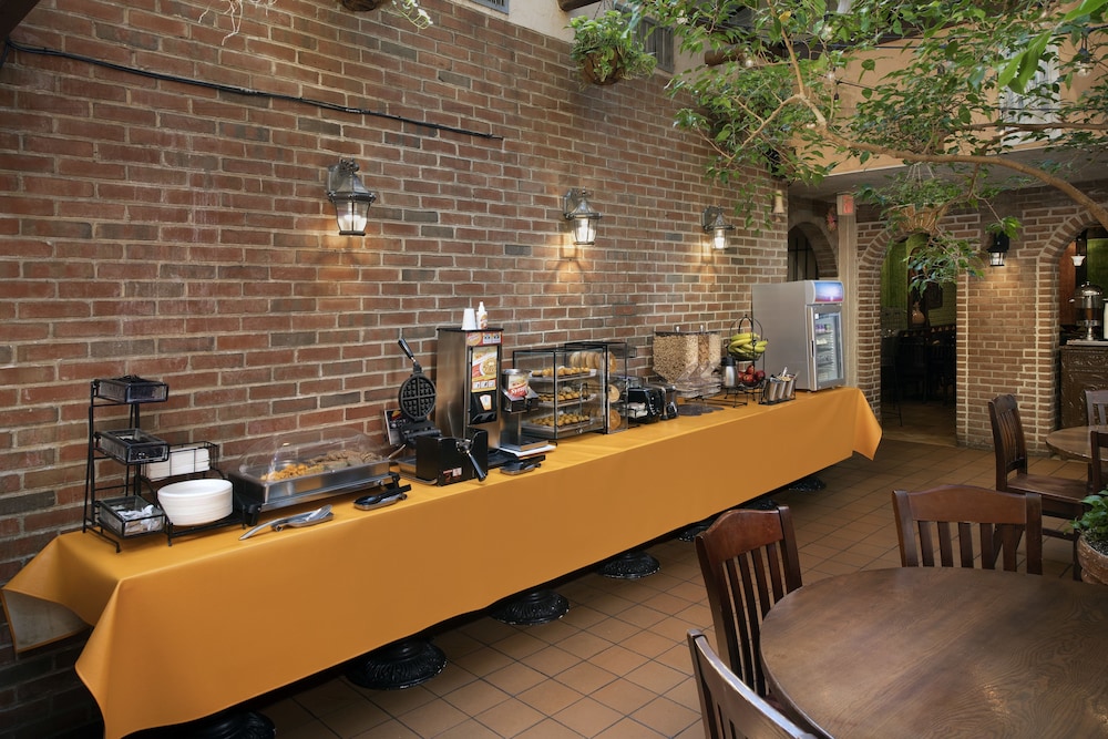 American Inn Of Bethesda 15/52