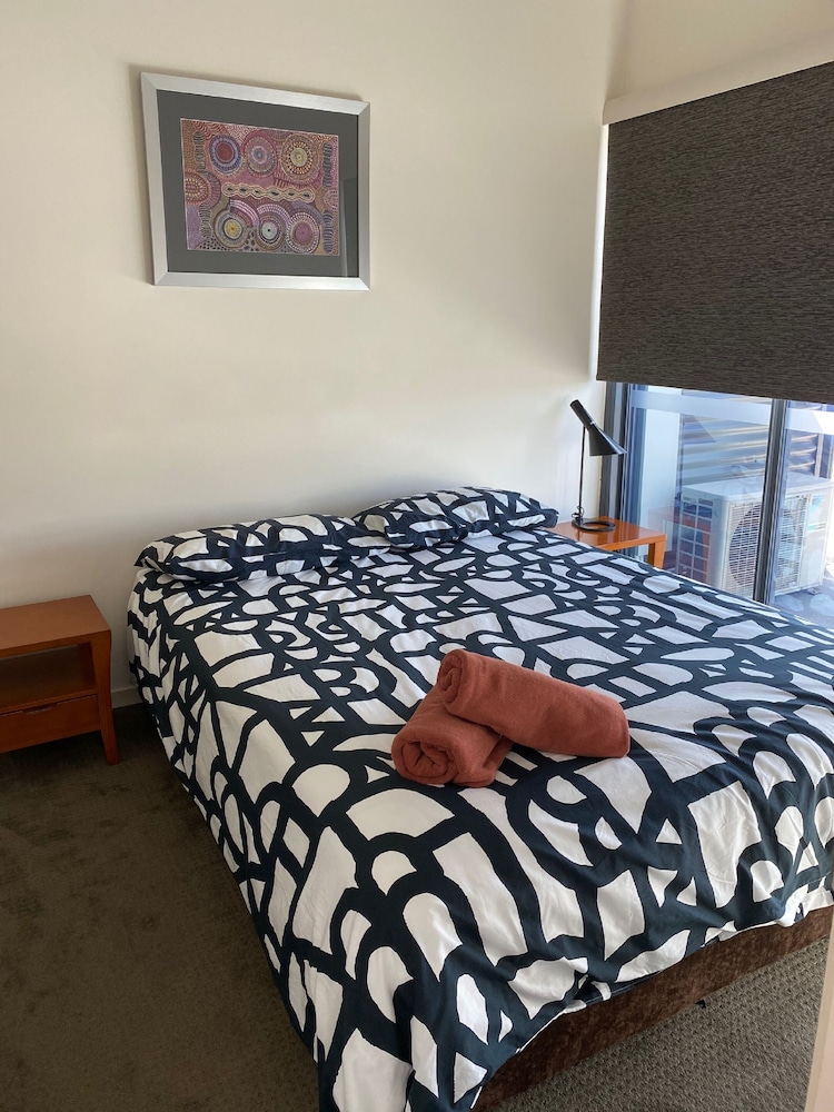 2 Bedrooms, Suite, Apartment, Queen and Twin Beds, Kitchenette