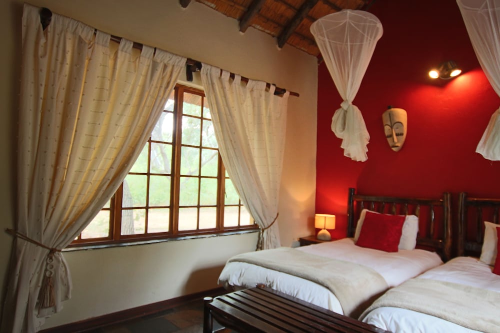 Thornhill Safari Lodge 35/70