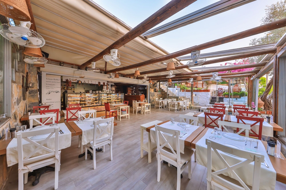 Cinar Boutique Hotel 56/63