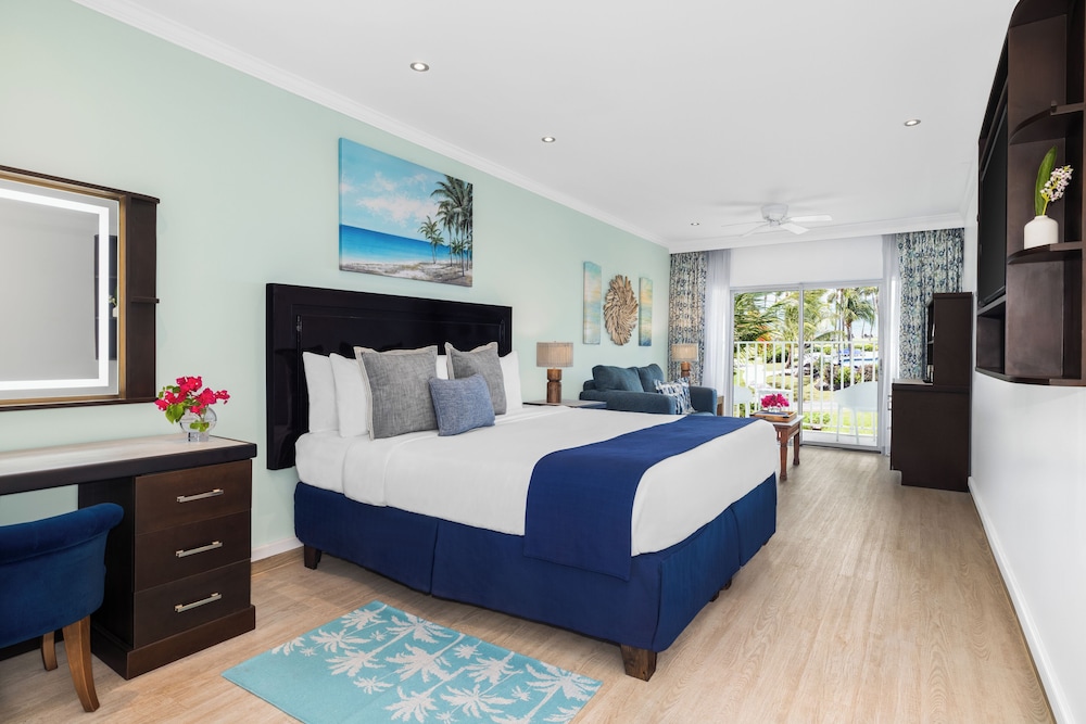 Coconut Bay Beach Resort and Spa 19/73