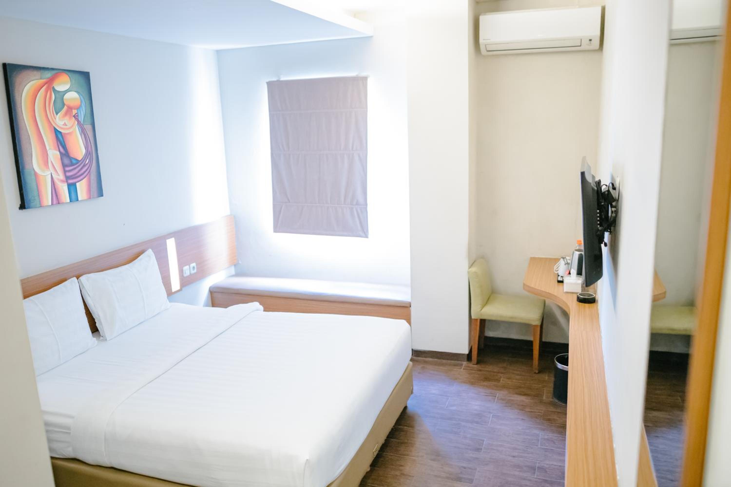 Biz Hotel Ambon 9/48