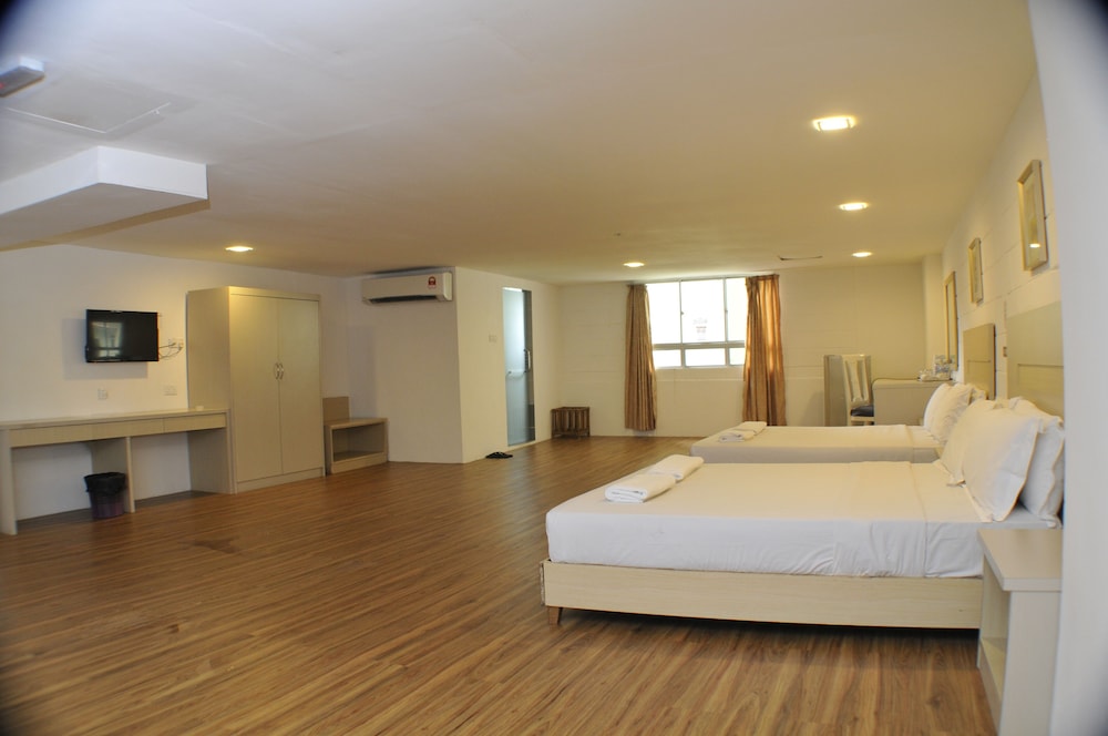 Promenade Service Apartments 14/72