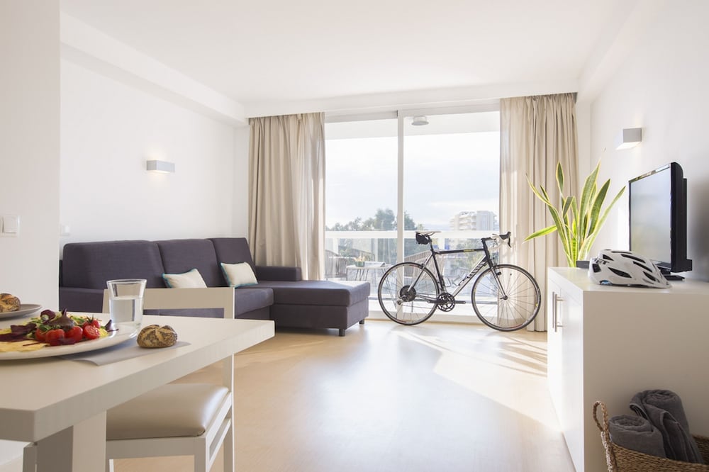 Las Gaviotas Suites Hotel 43/59