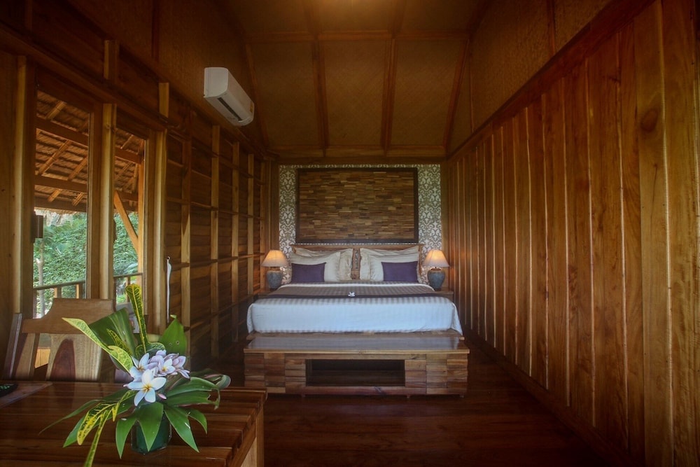 Phi Phi Phu Chalet Beach Resort 6/42