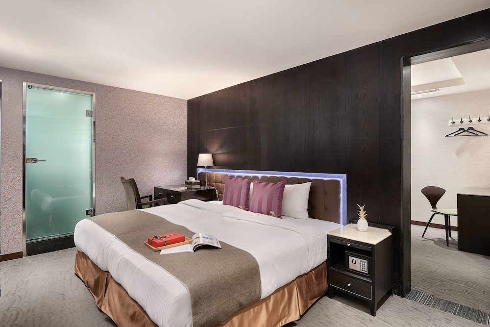 Muzik Hotel Ximen Station Branch 27/66
