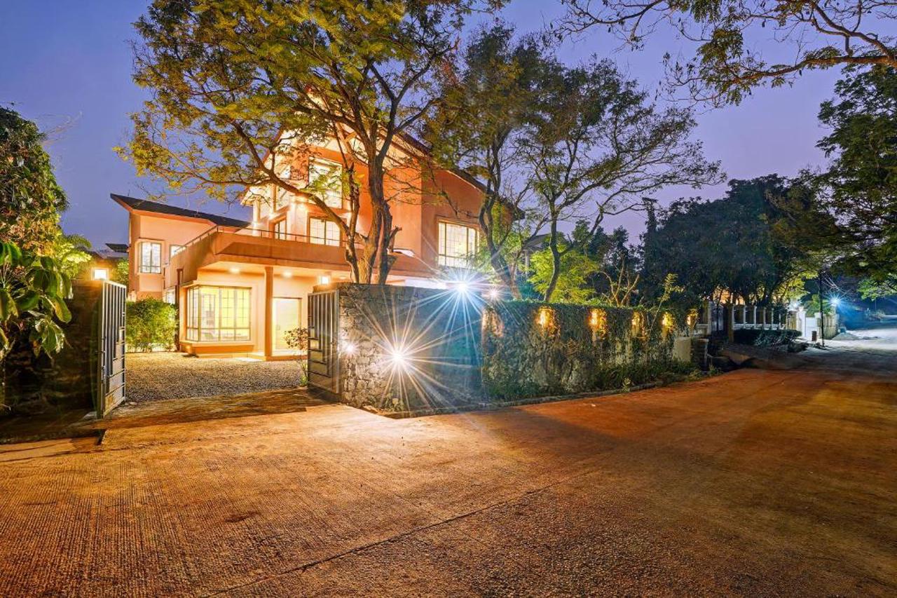 ELIVAAS Villa 39 Serene 6 BHK Retreat with Pvt Pool, Gaming Zone & Balcony 19/23