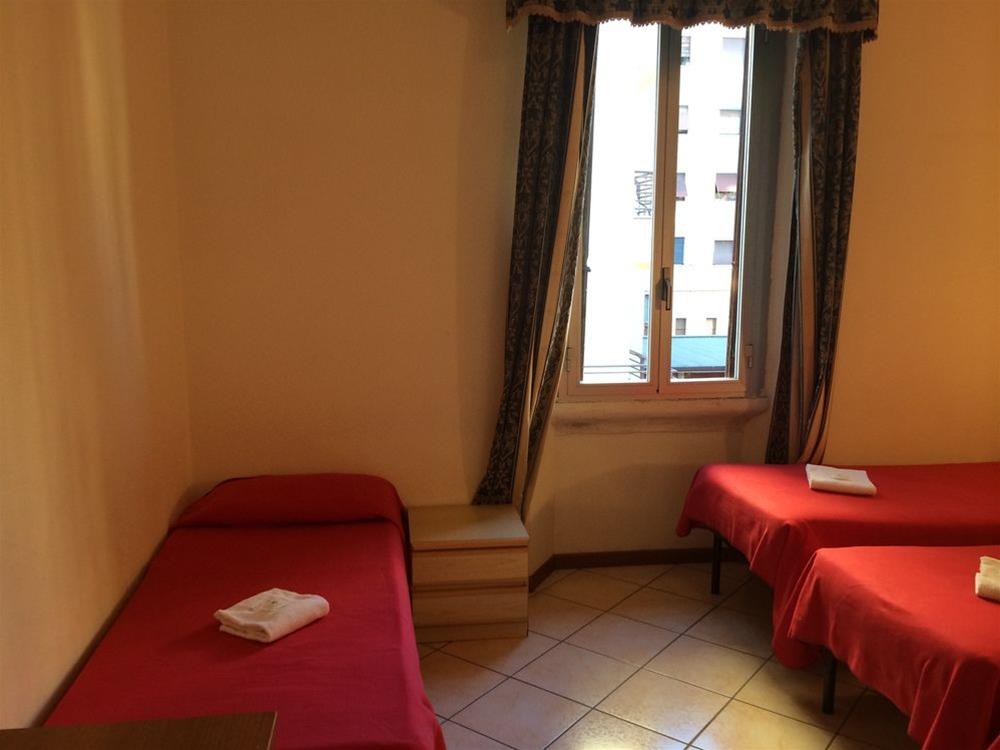 Hotel Adelchi 26/35