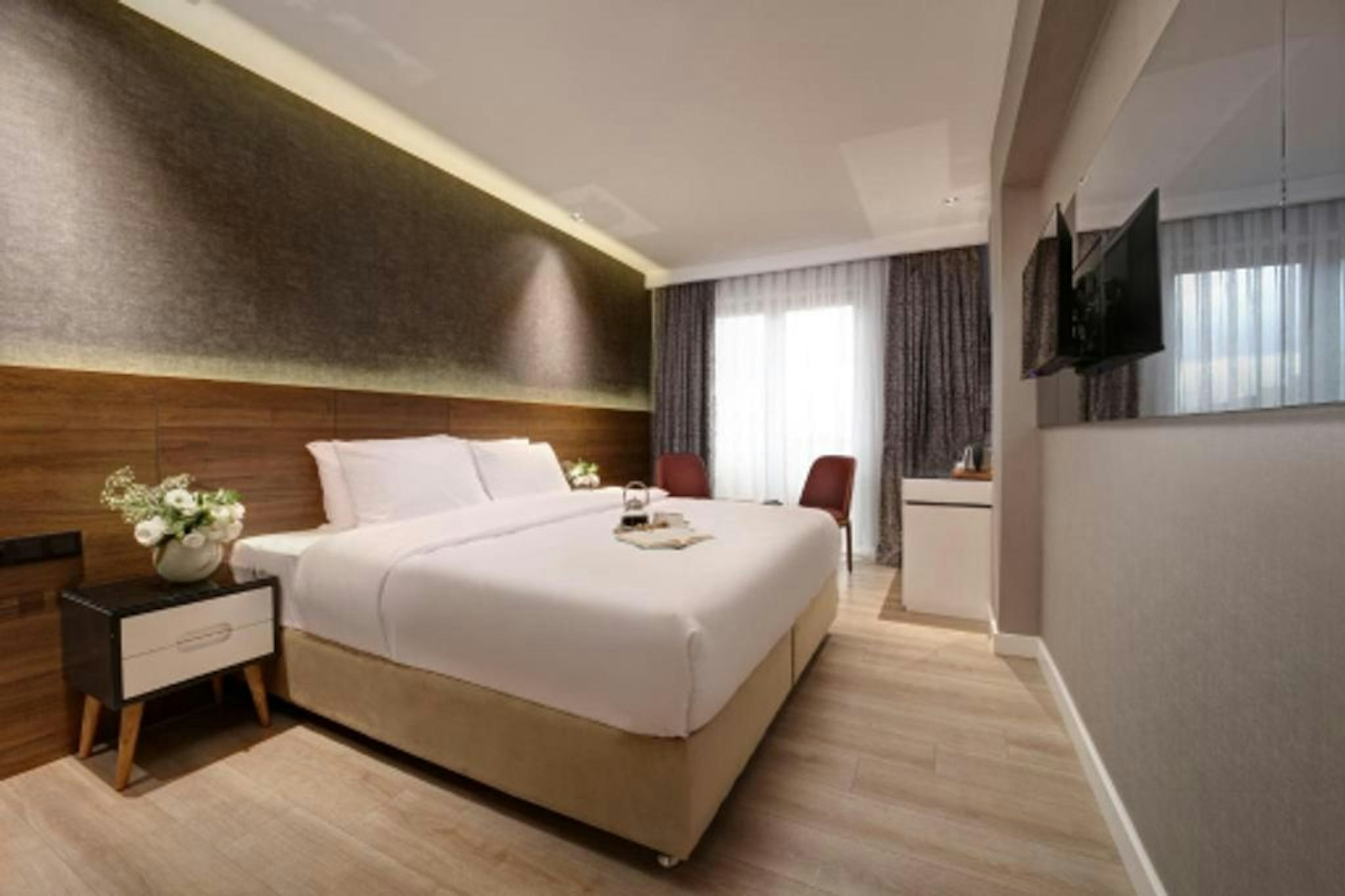 Dora Pera Hotel 34/63