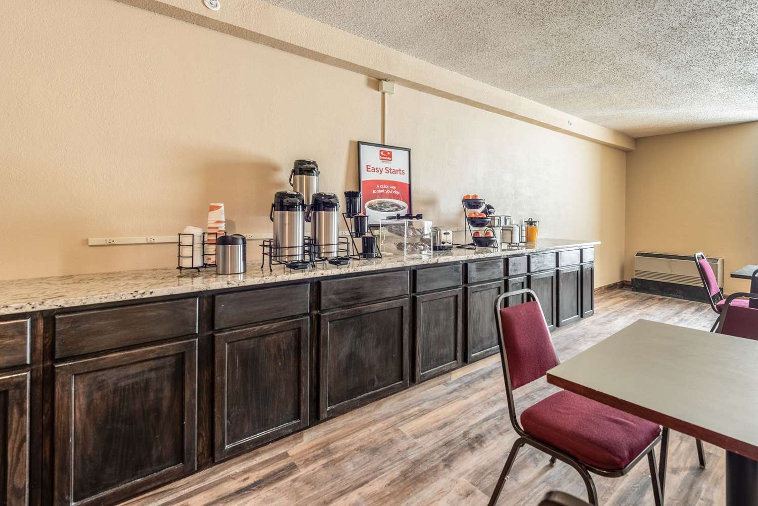 Econo Lodge Brainerd 21/21