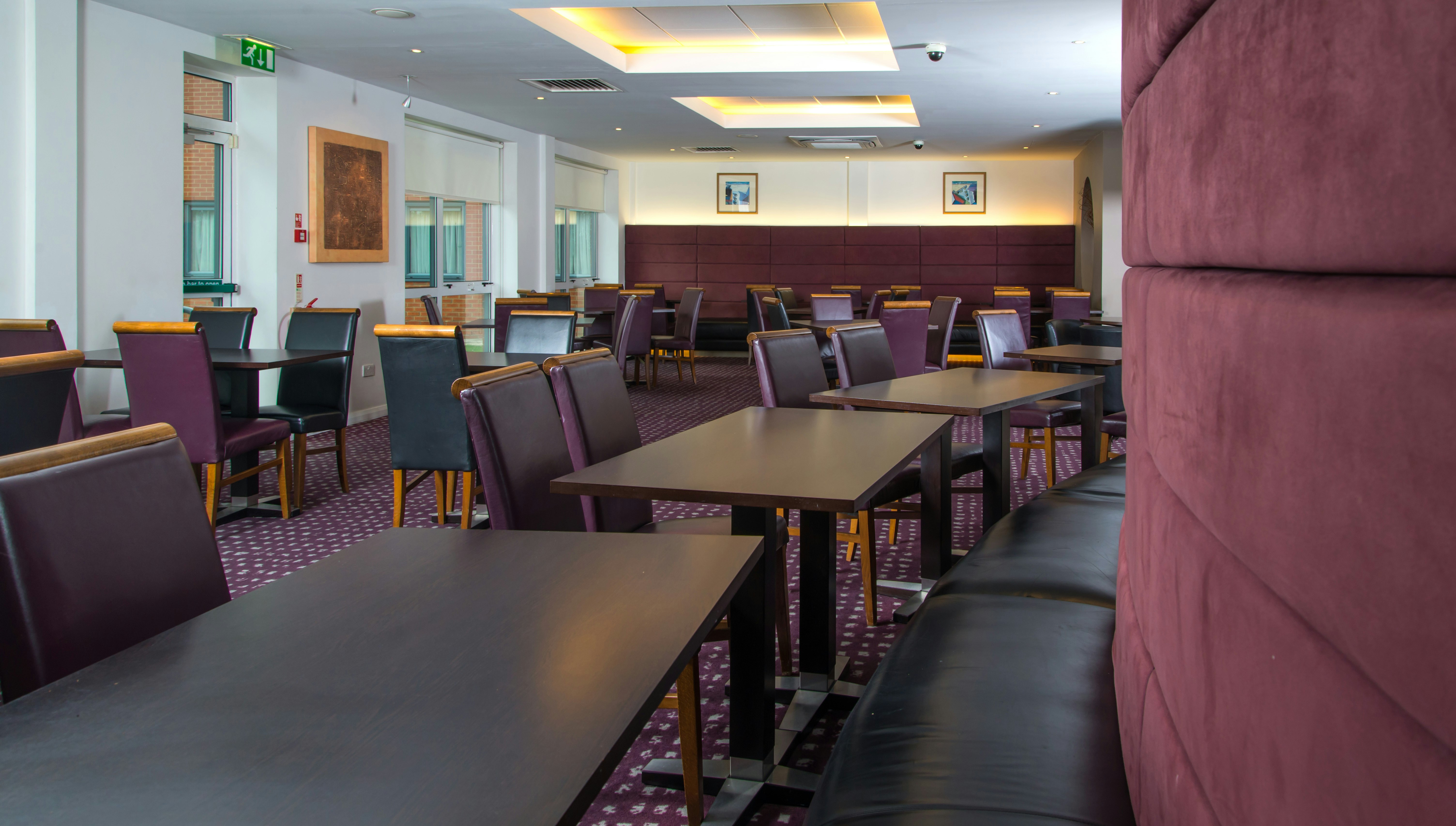 Holiday Inn Express Bedford 8/16