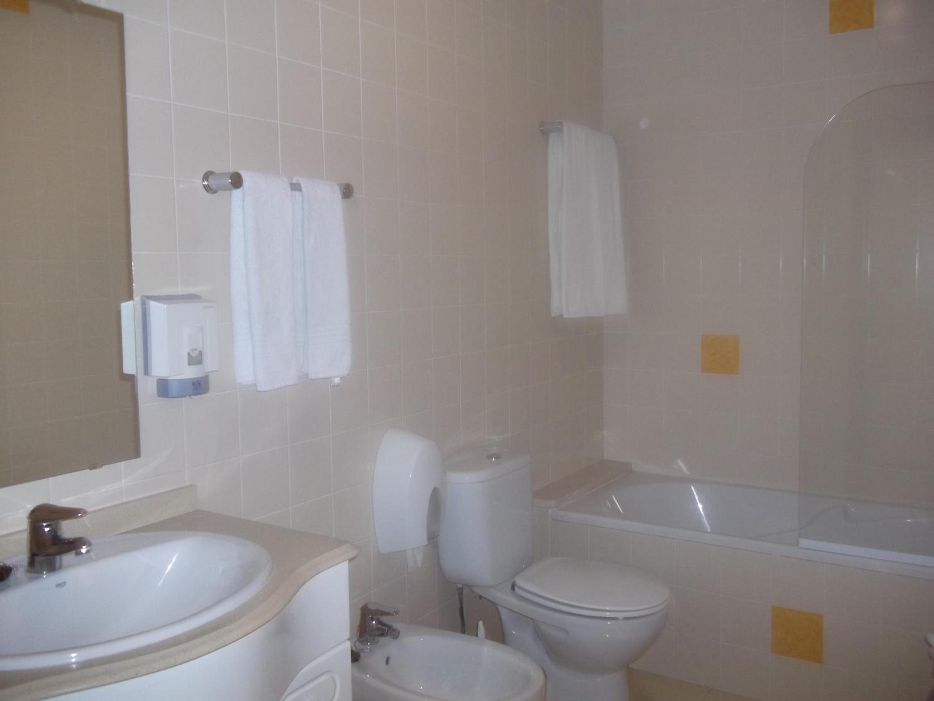 Gameiro Hotel 36/41