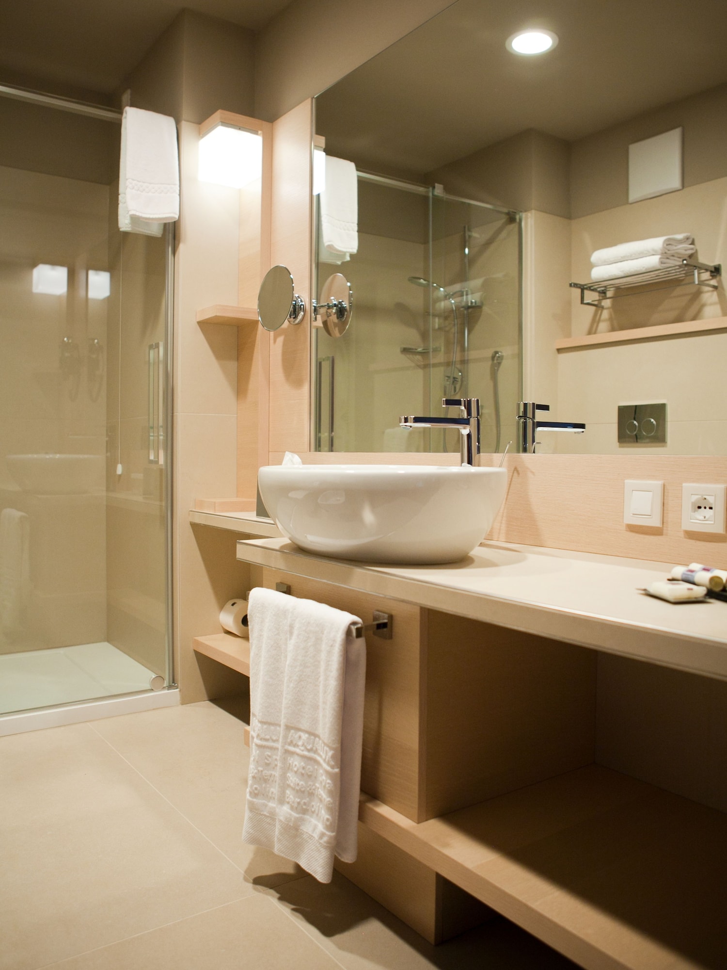 جناح بسرير كينج مع أريكة، Aqualux Hotel Spa Suite & Terme 5/6
