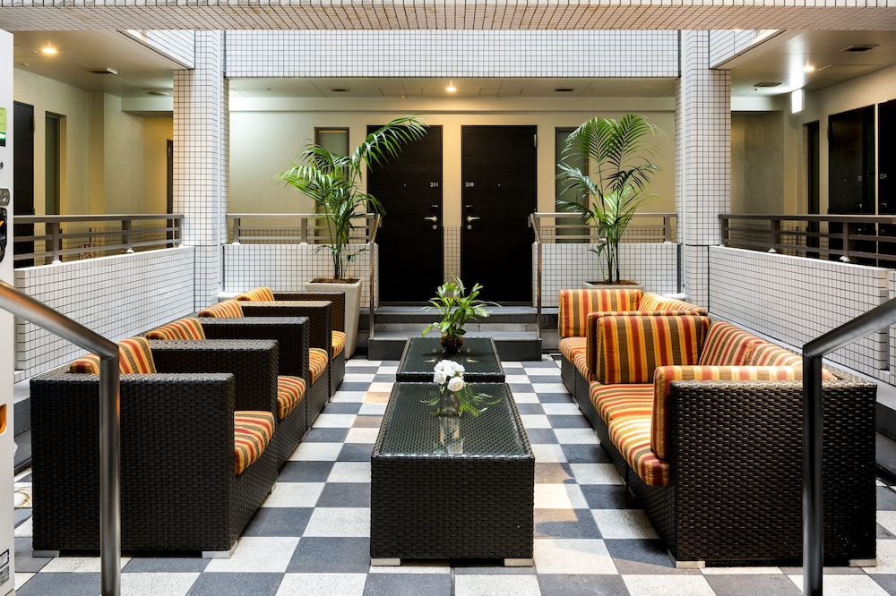 Ueno Hotel 28/29