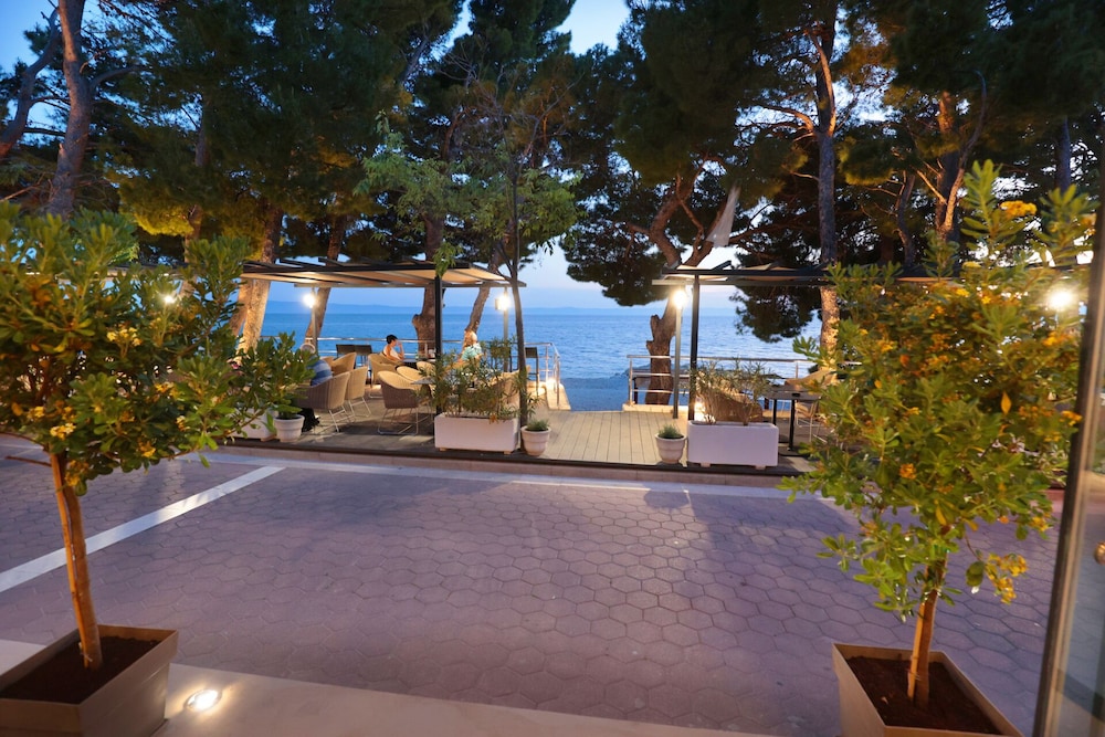 Hotel Milenij 36/38