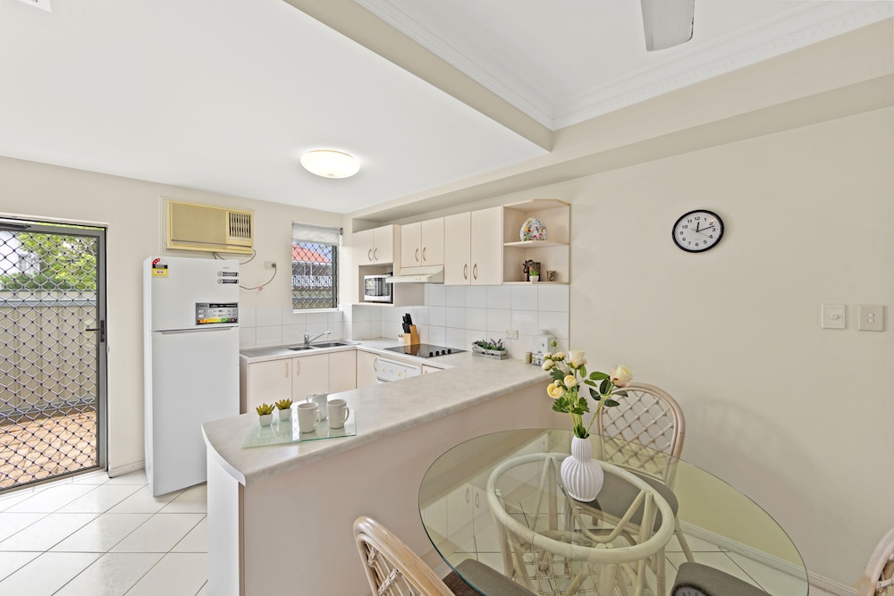 KOALA COURT HOLIDAY APARTMENTS 8/68