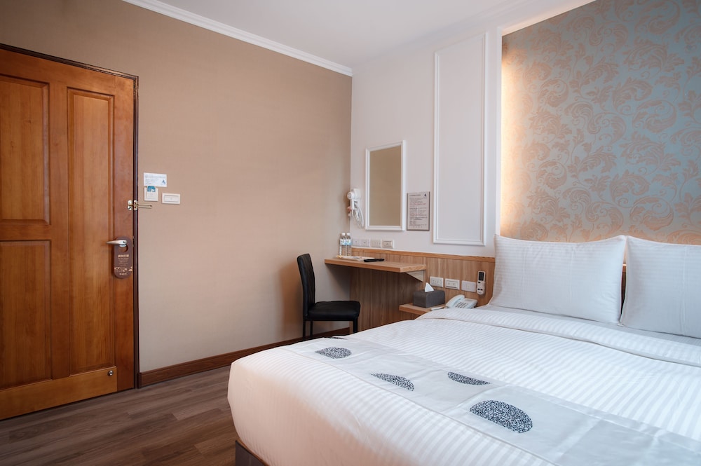 Shan Shui Hotel 8/64