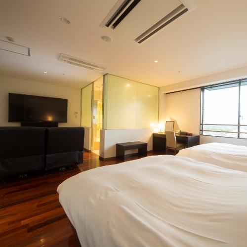 Theater, Twin Beds, Top Floor