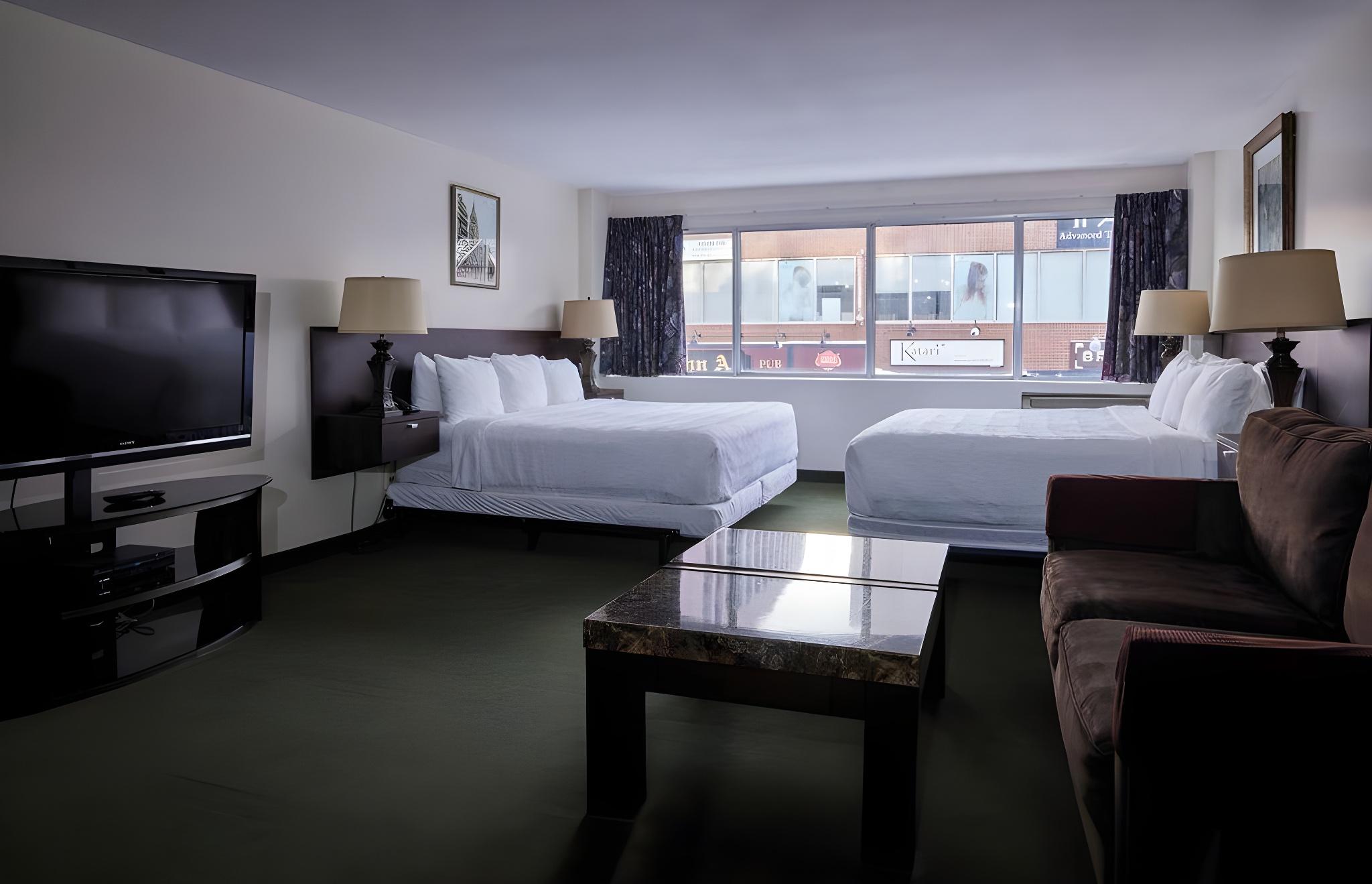 Suite, 2 King or 2 Queen Beds, 2 Beds, Sofa