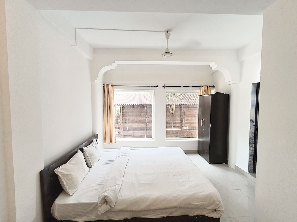 Beach Walk Resort - Goa 14/35