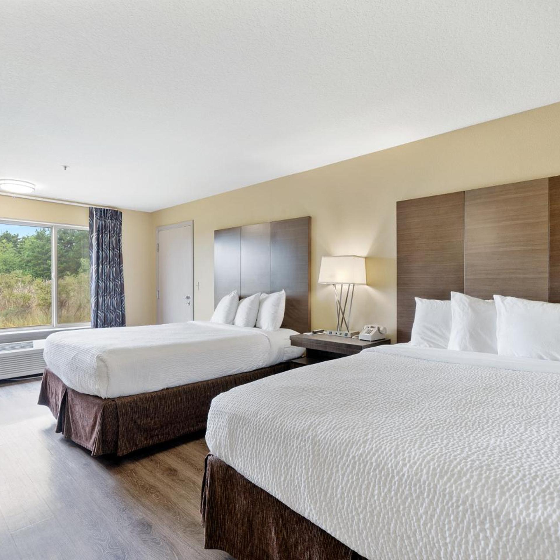 Cedars Ocean View Inn 14/35