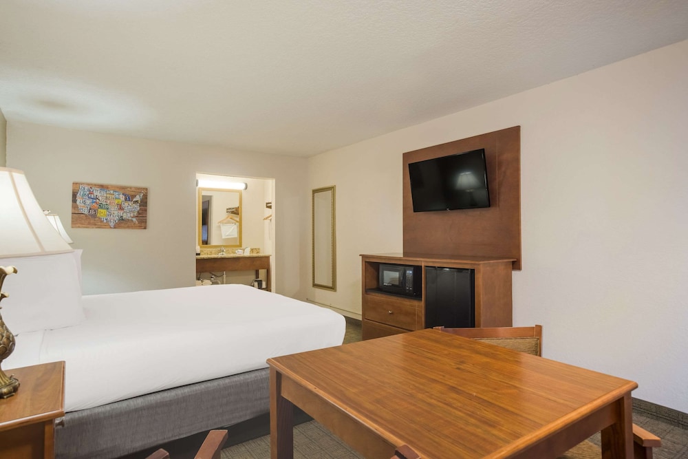Econo Lodge Vidalia, GA 26/50