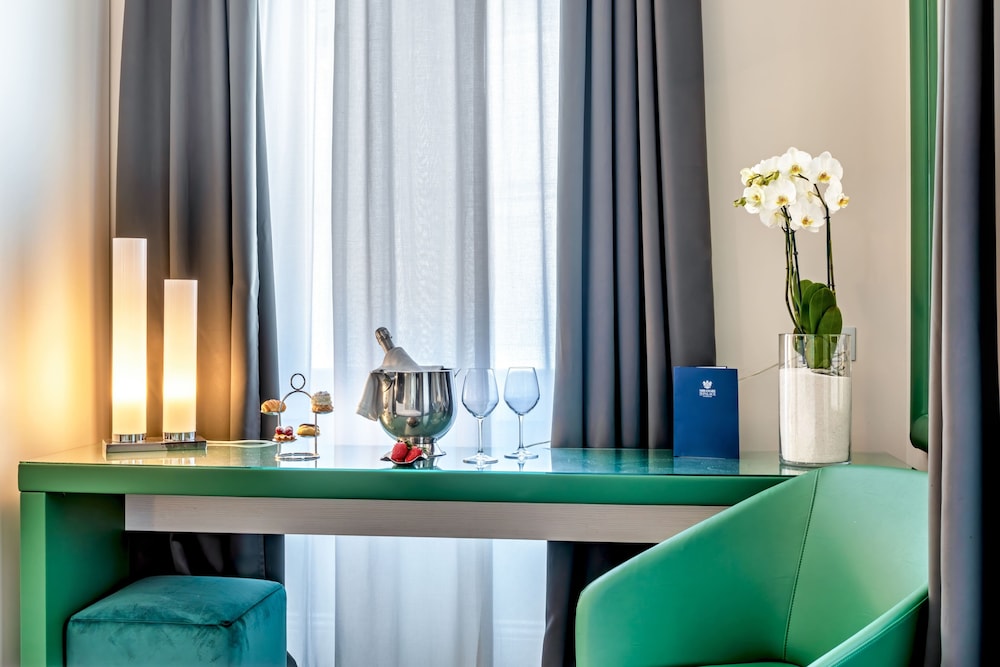 Sanremo Luxury Suites 4/50