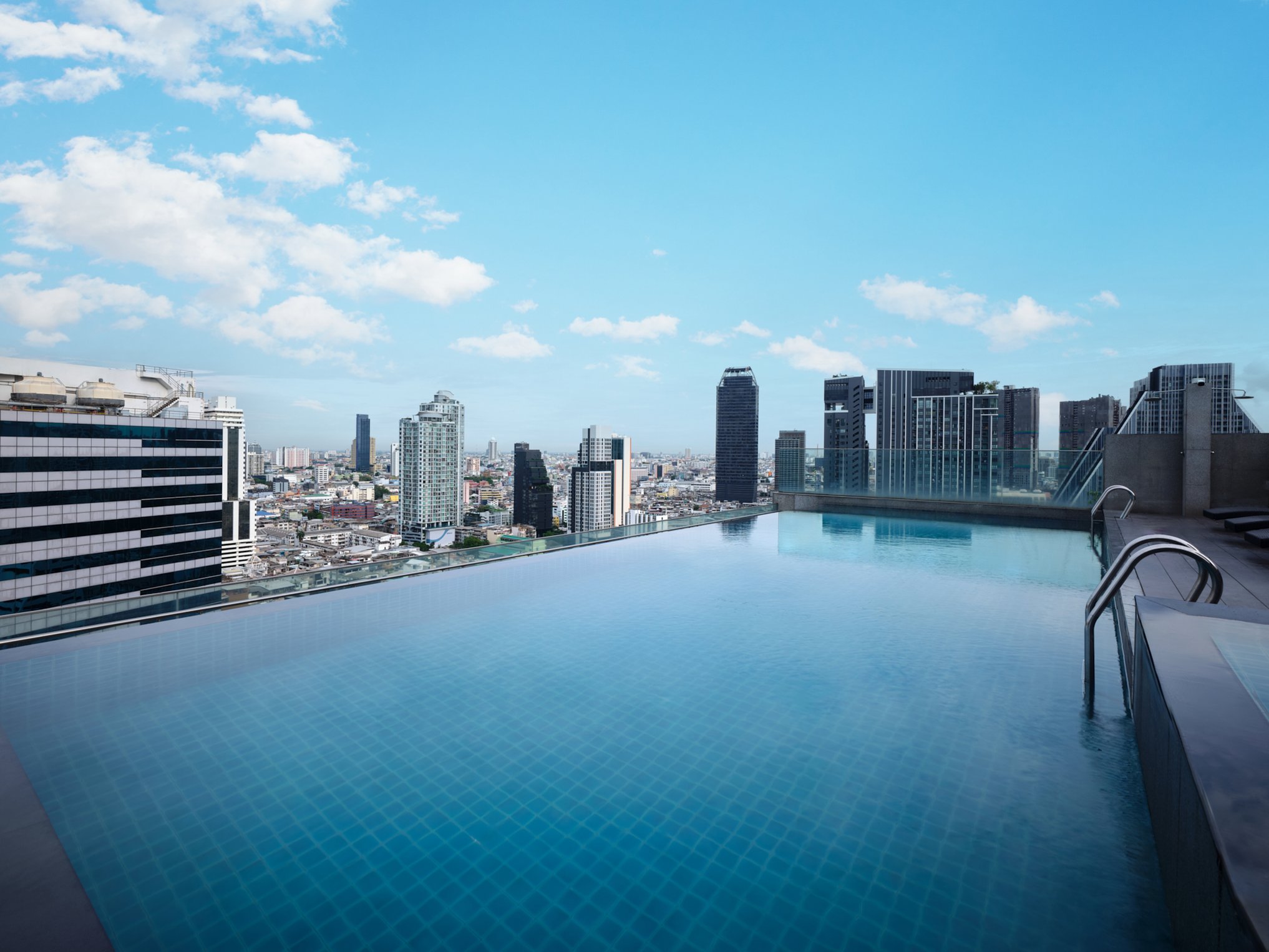 Amara Bangkok 75/79