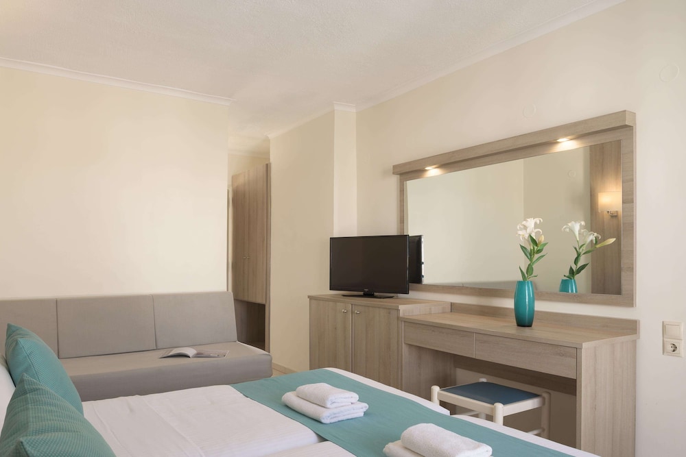 Central Hersonissos Hotel 67/73