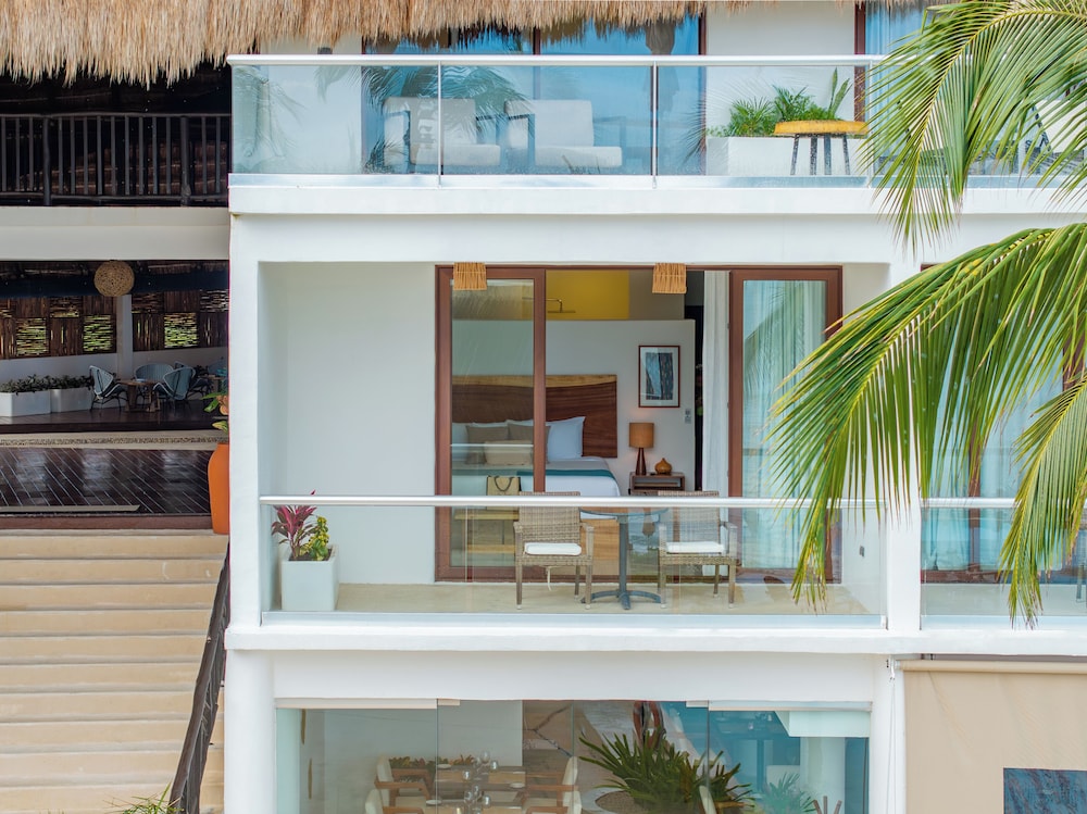 瑞维温泉酒店(The Beachfront by The Fives Hotels - All Inclusive Adults Only) 图片1