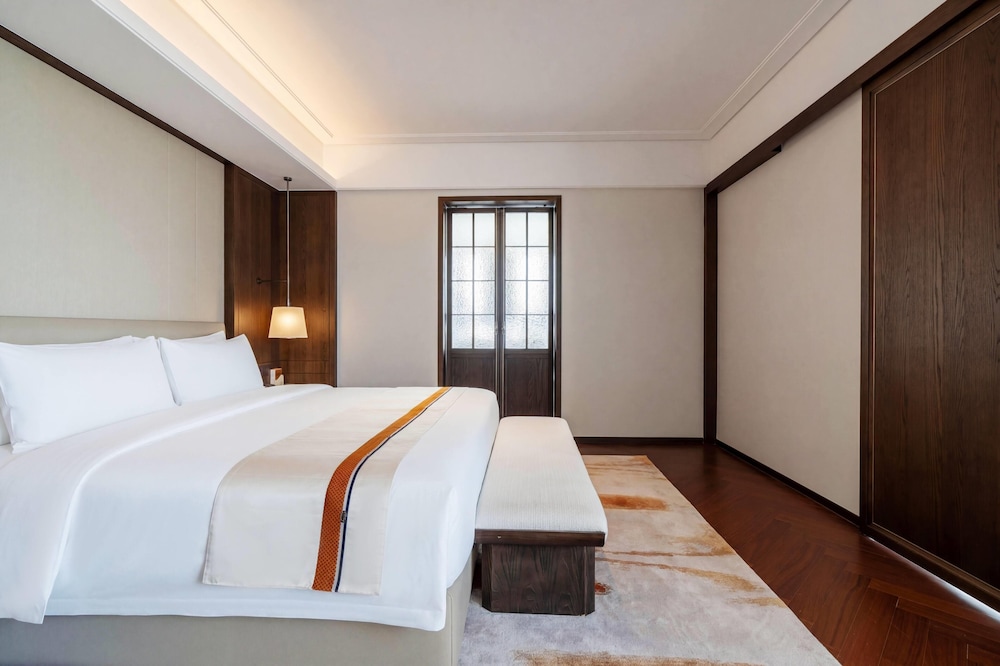 Howard Johnson By Wyndham Phnom Penh Tk 32/57