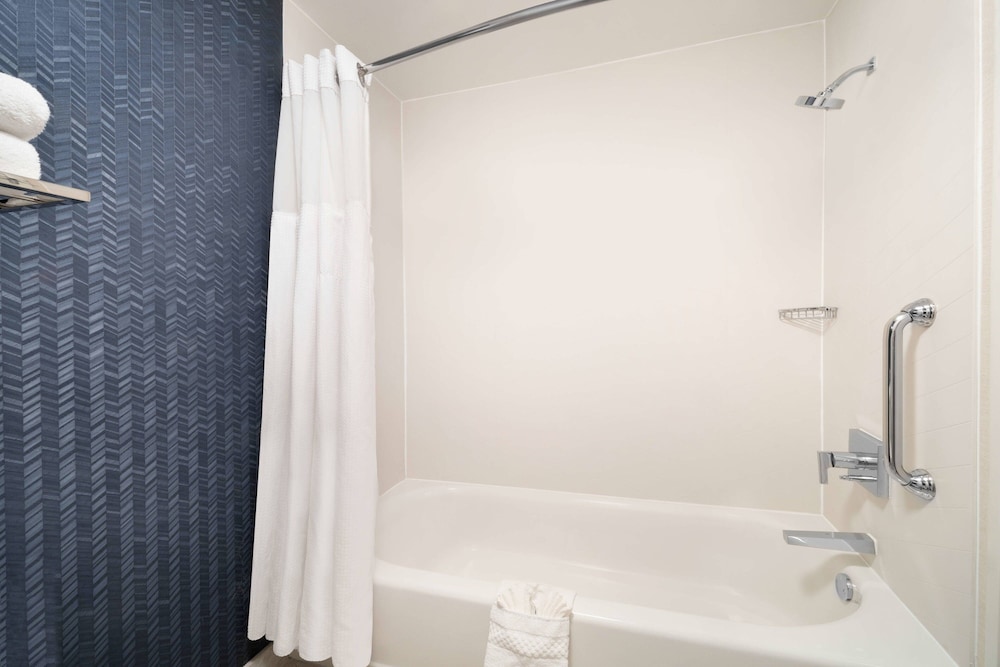 Fairfield Inn And Suites Austin South 9/21