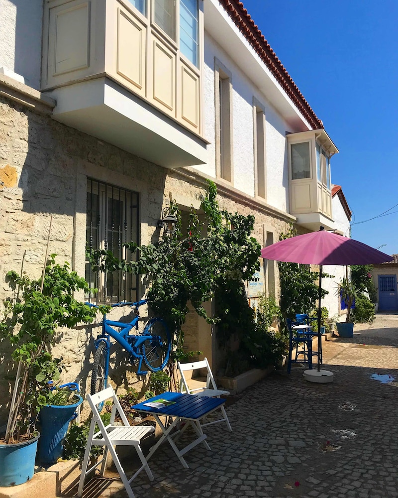 Alacati Umitev Boutique Hotel 40/50