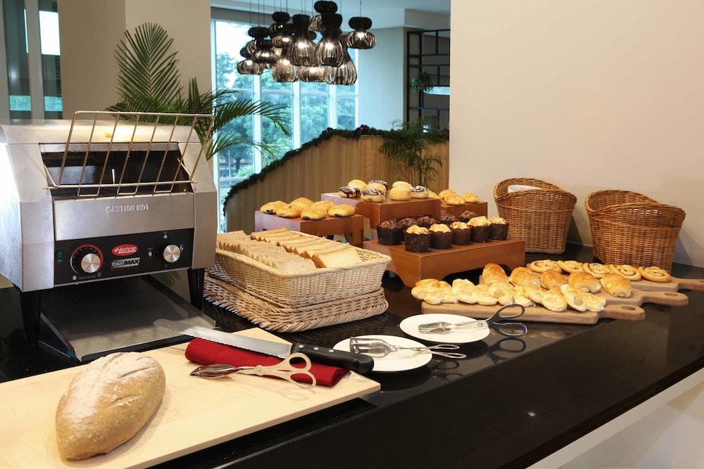 Swiss-Belresidences Kalibata Jakarta 40/61